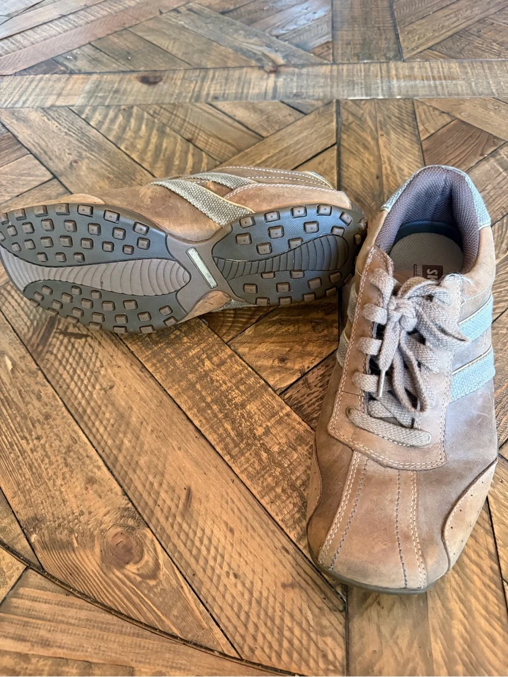 Skechers Men's Tan and Light Gray Suede Sneakers